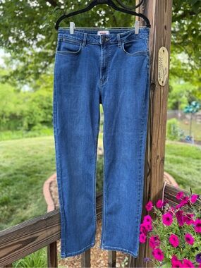 Wrangler Women's High Rise True Straight Leg Jeans 12 x 32